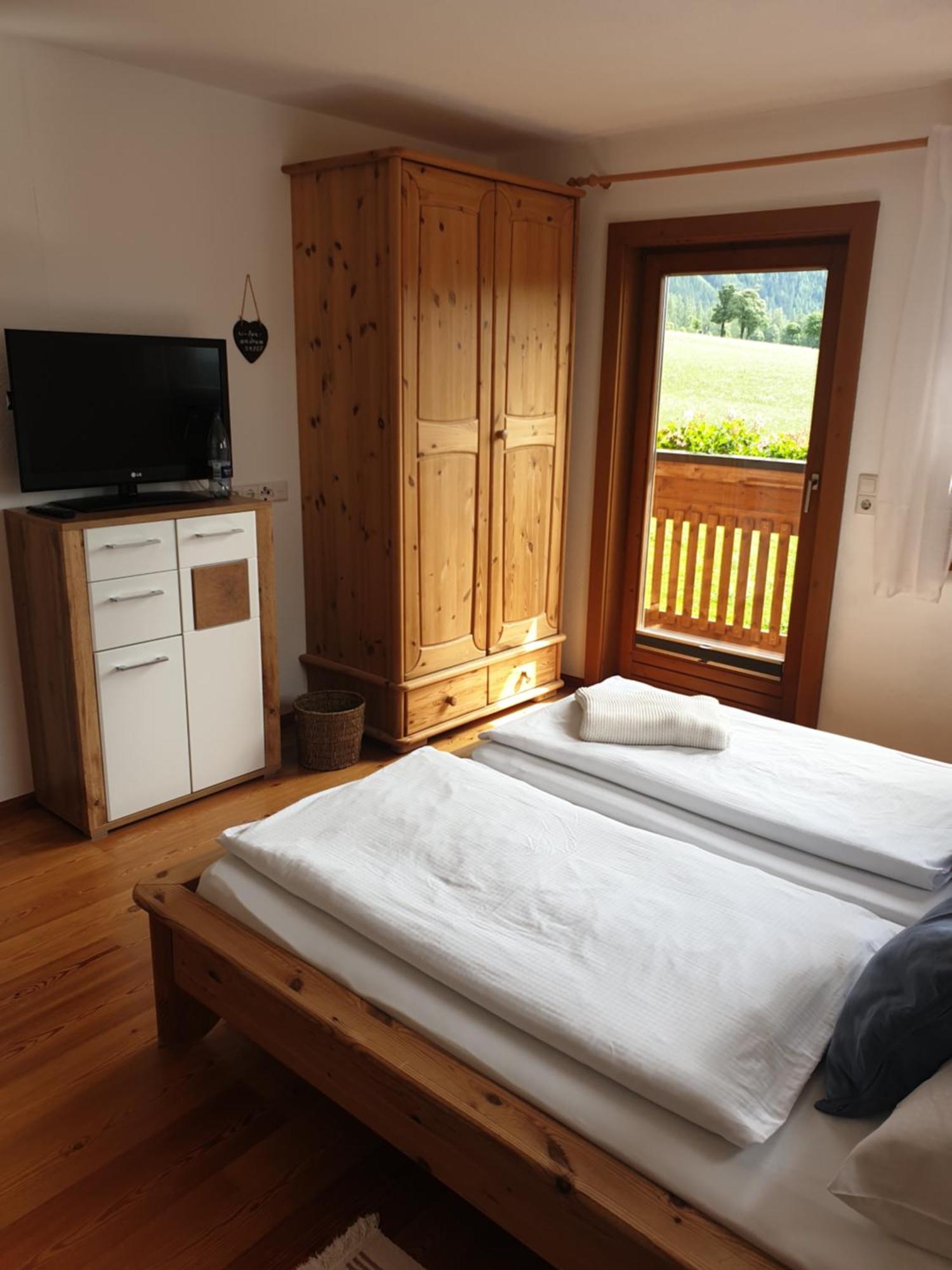 Bergfuehrerhaus Bed & Breakfast Ramsau am Dachstein Exterior photo